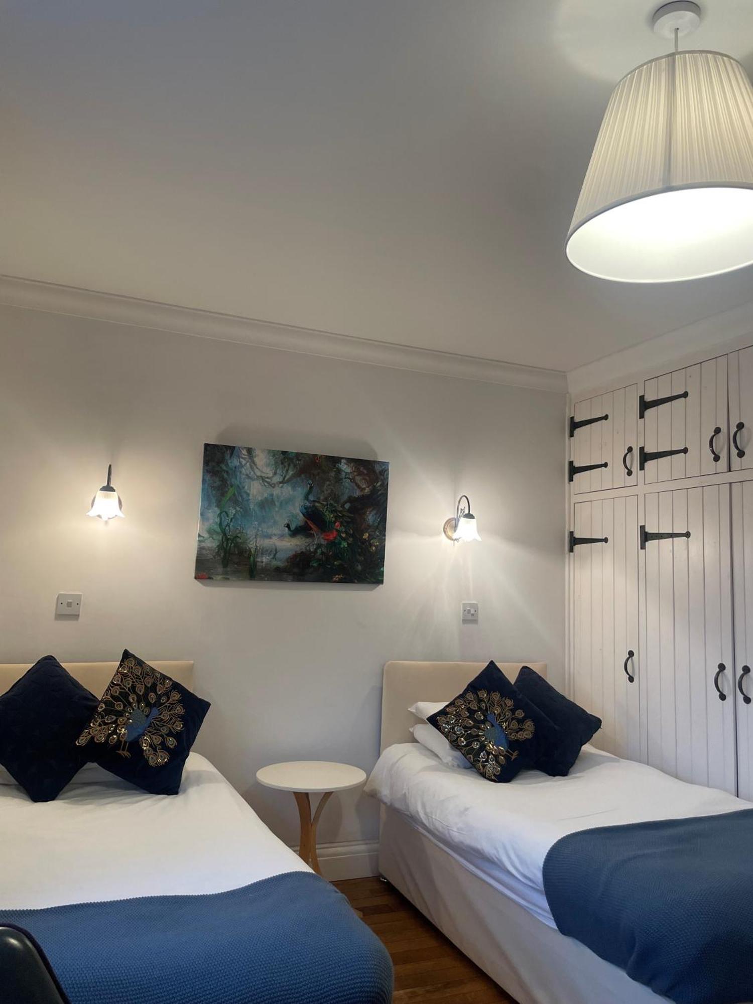 Old Selden Farm B&B Clapham  Экстерьер фото