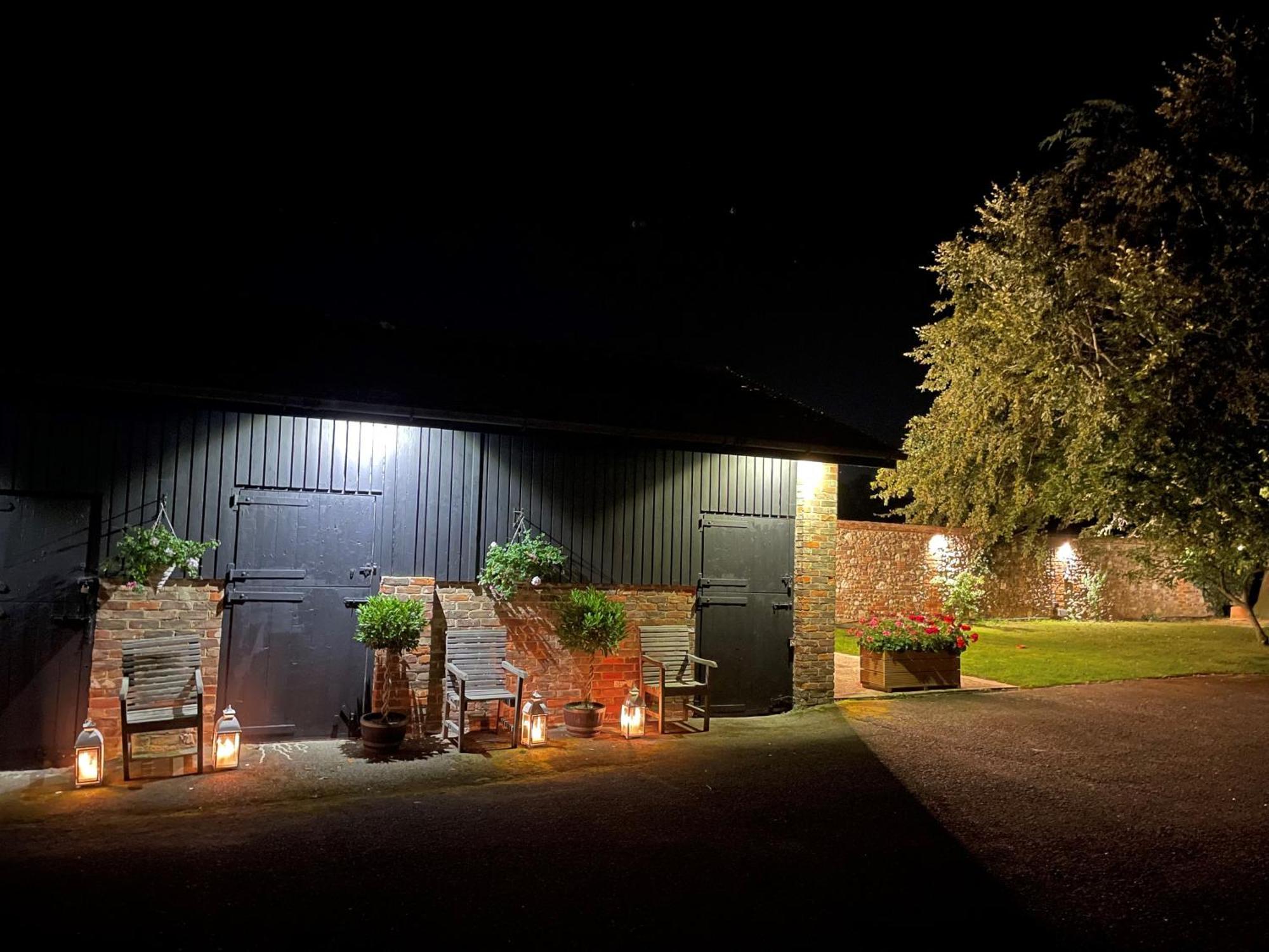 Old Selden Farm B&B Clapham  Экстерьер фото