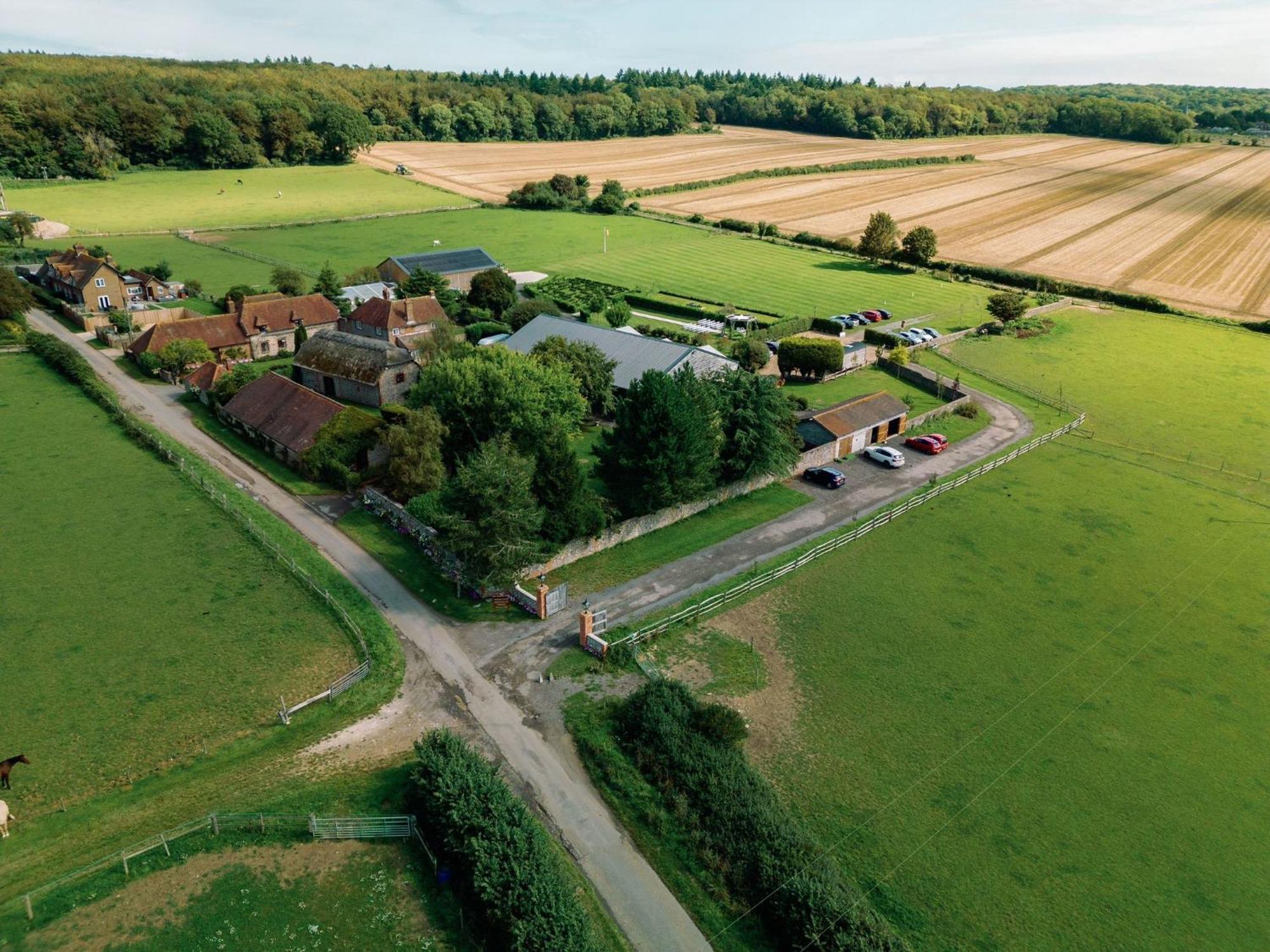 Old Selden Farm B&B Clapham  Экстерьер фото