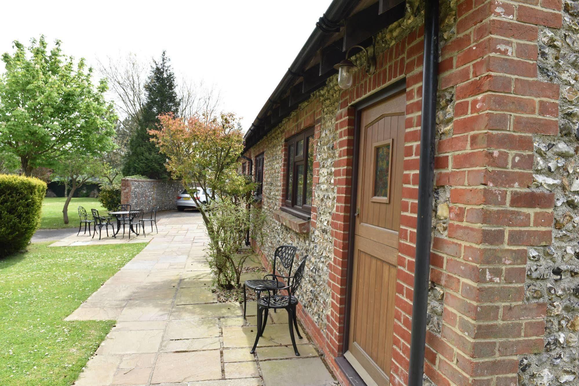 Old Selden Farm B&B Clapham  Экстерьер фото