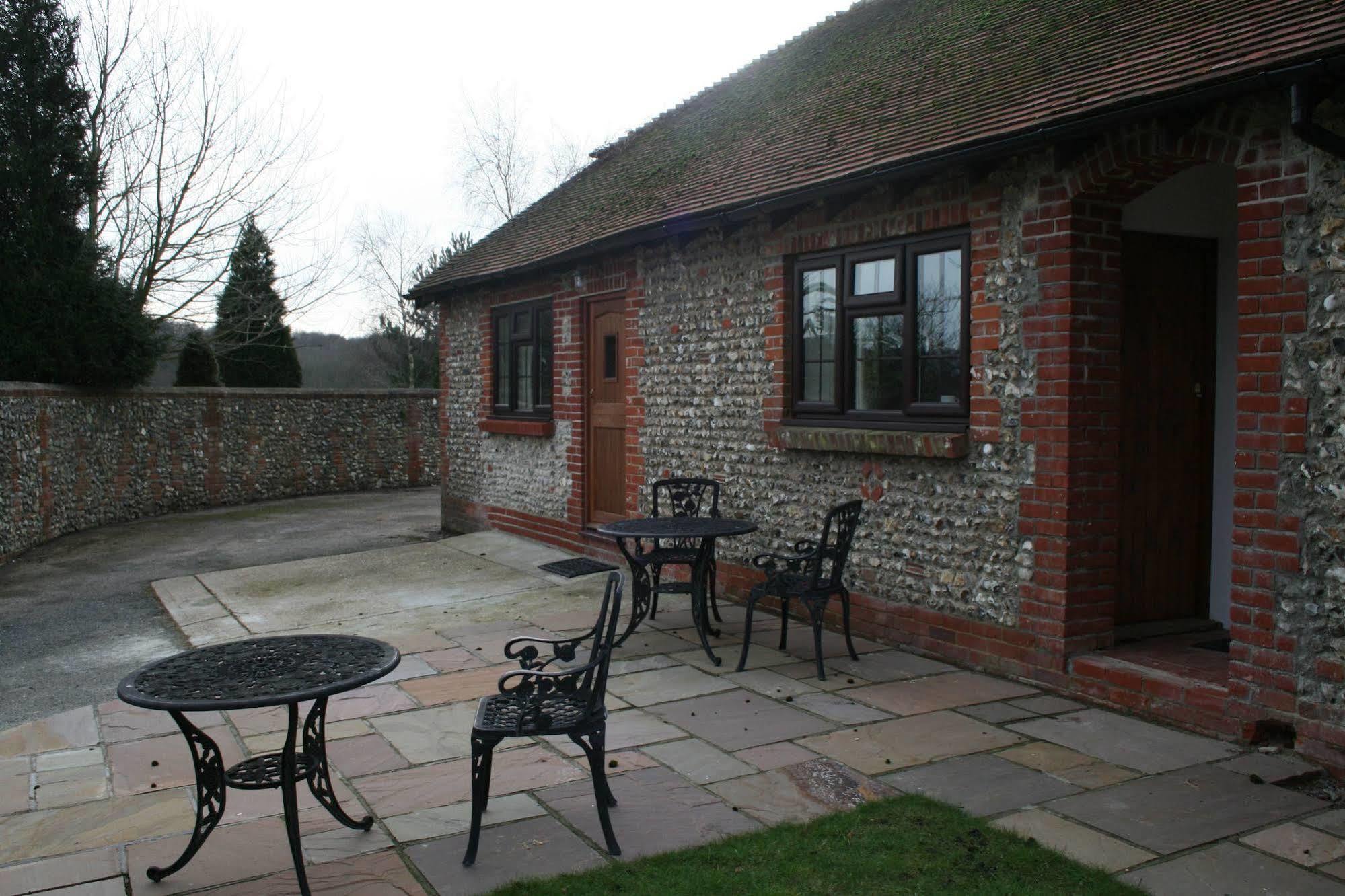 Old Selden Farm B&B Clapham  Экстерьер фото