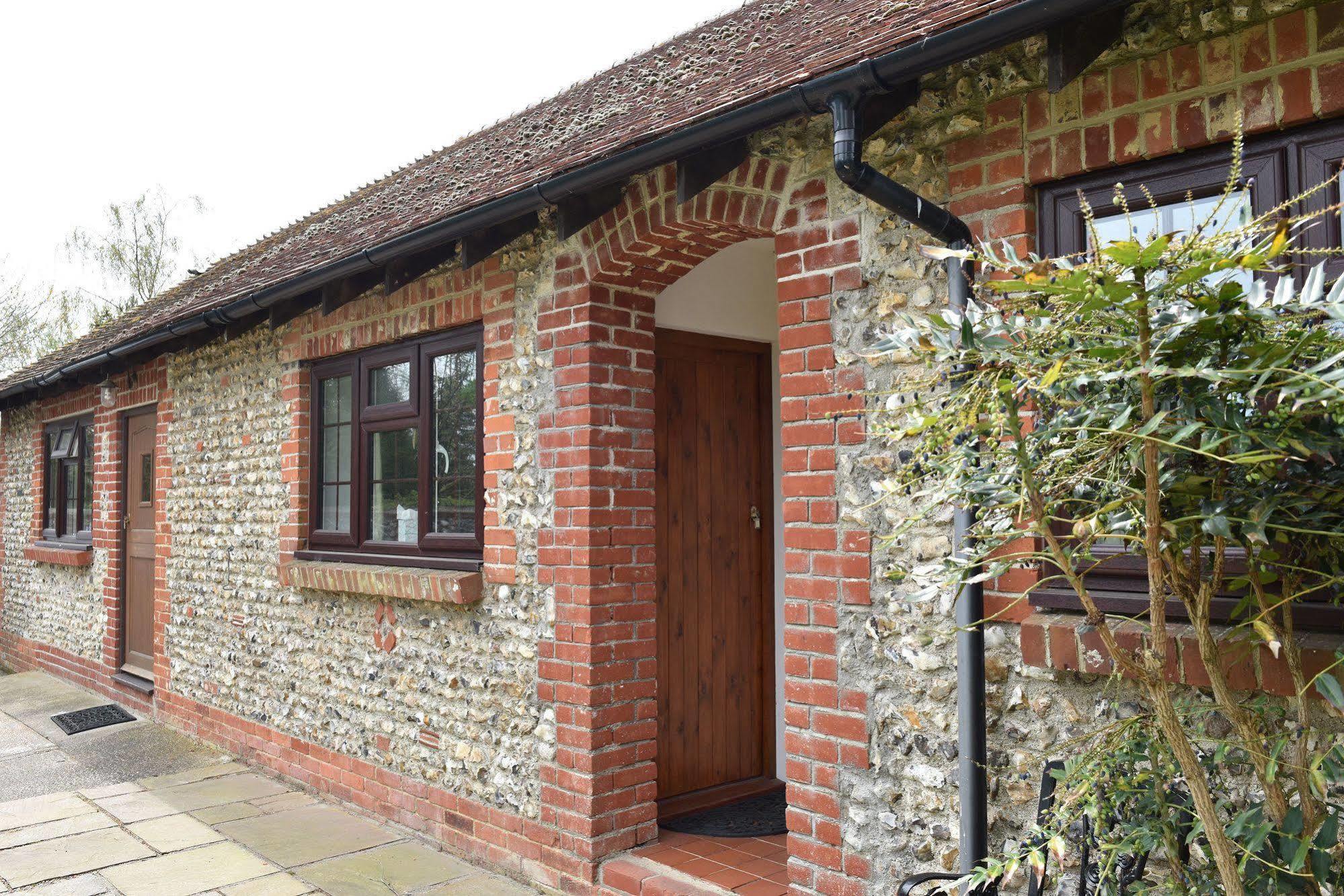 Old Selden Farm B&B Clapham  Экстерьер фото